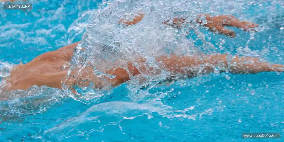 🎧互动弹幕,和千万球迷一起嗨翻全场!