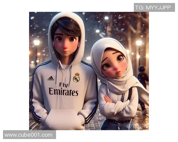 甜蜜情侣头像搭配可爱足球明星形象展现青春活力与爱情的完美结合